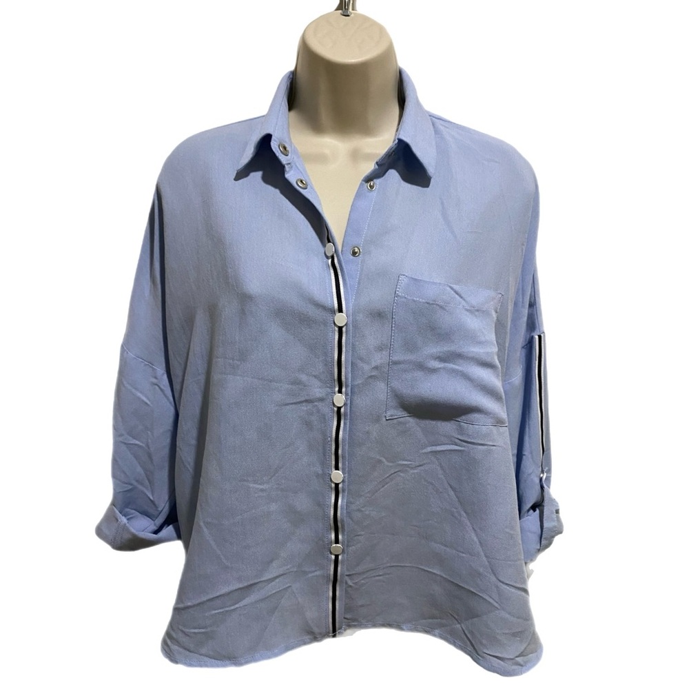Zara snap button down oversized shirt, v neck, light blue, size Small